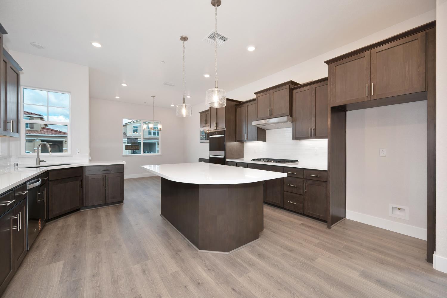 2032 Arbor Ridge Drive