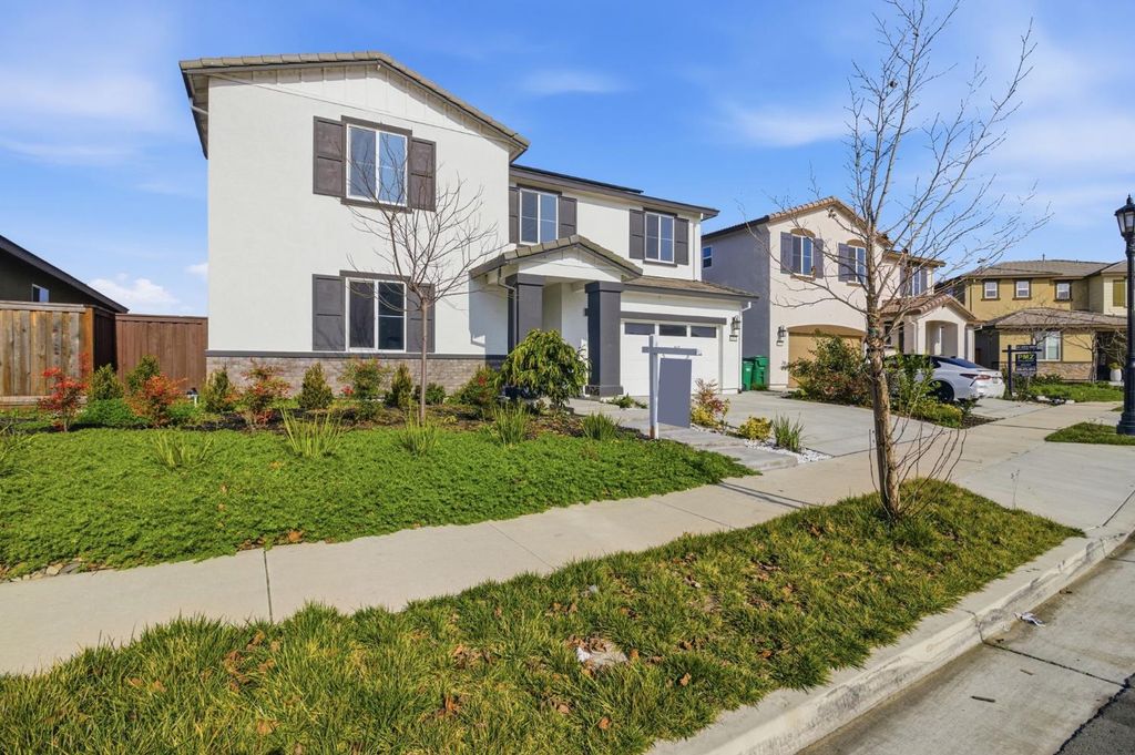 Photo of 6913 Foraker Drive, Stockton, CA 95219 (MLS # 226010783)