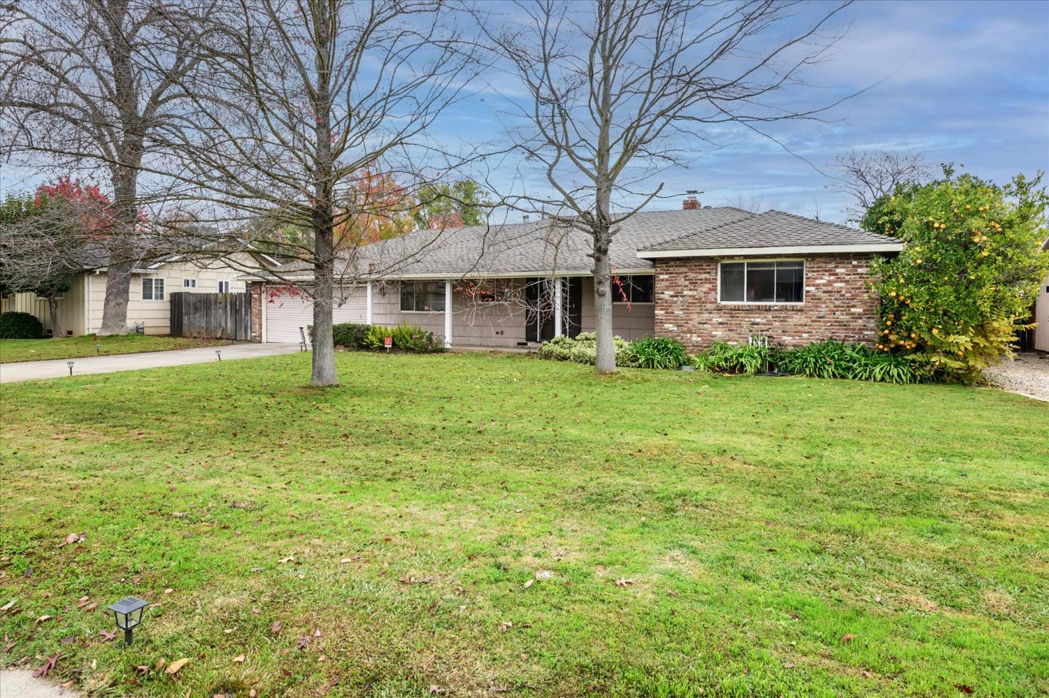 4721 Robertson Avenue