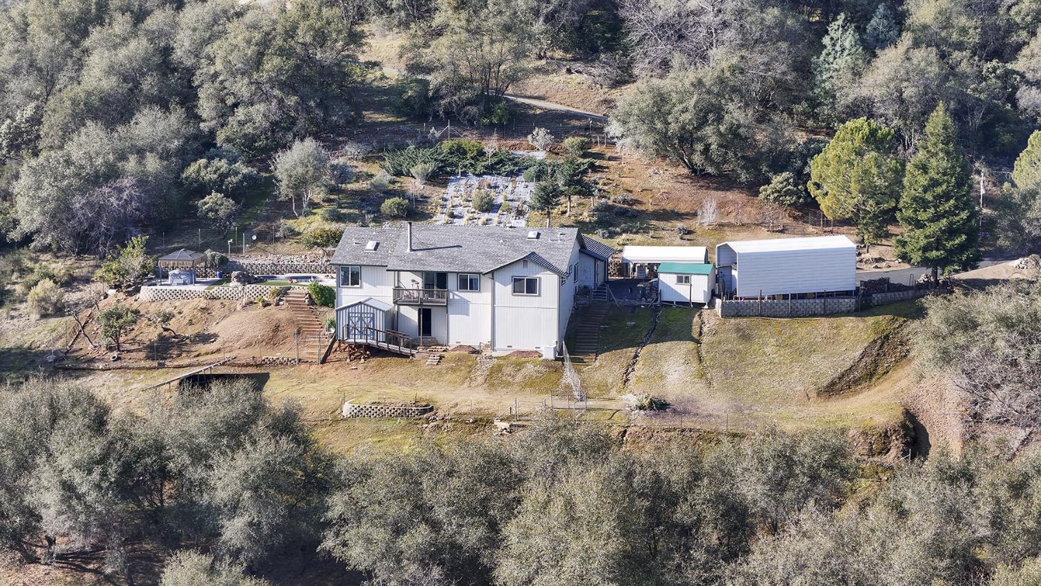 4121 Voyager Way