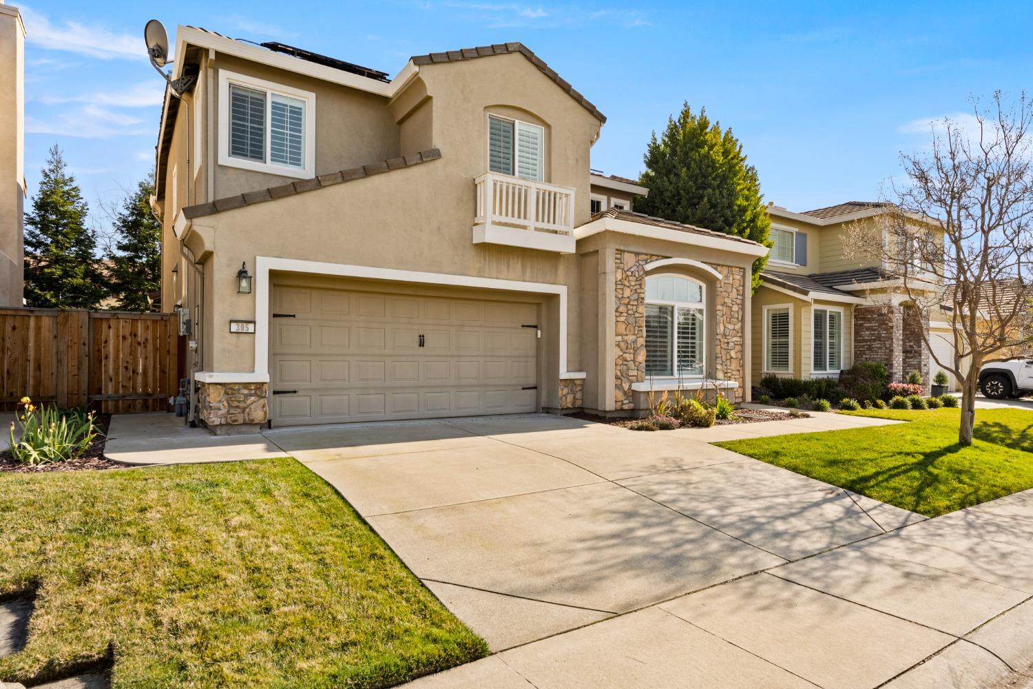 305 Dinis Cottage Lane