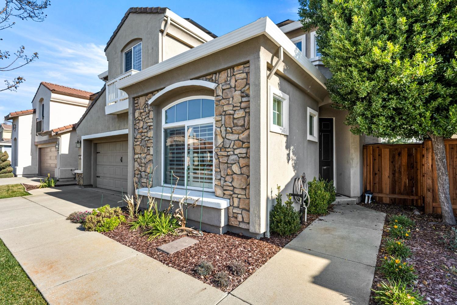 305 Dinis Cottage Lane