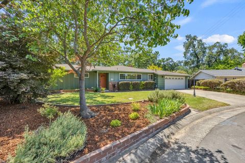 3409 Brookside Carmichael CA 95608