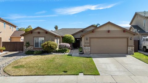 2124 Sanctuary Way Manteca CA 95337