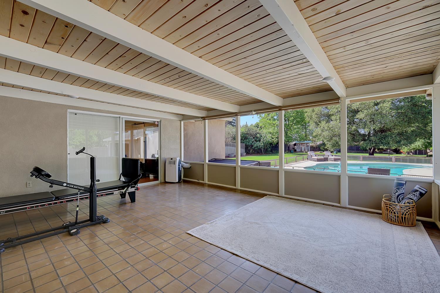 1411 Las Salinas Way