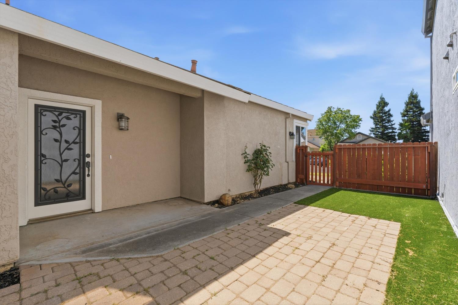 1253 Arbor Court