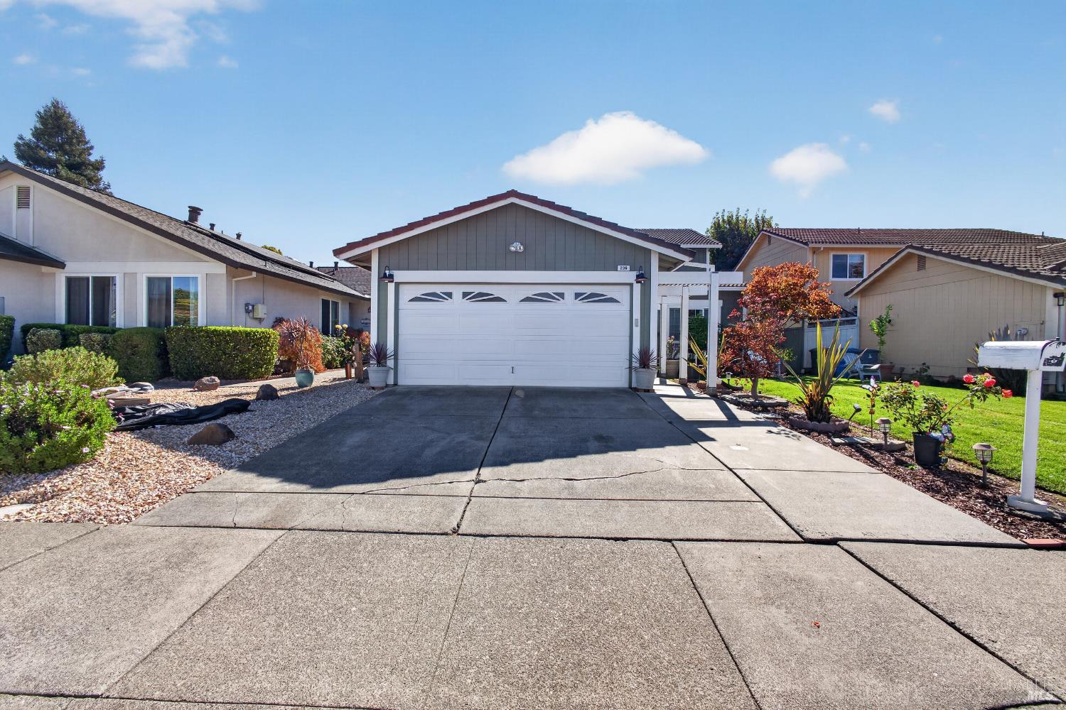 236 Banff Way