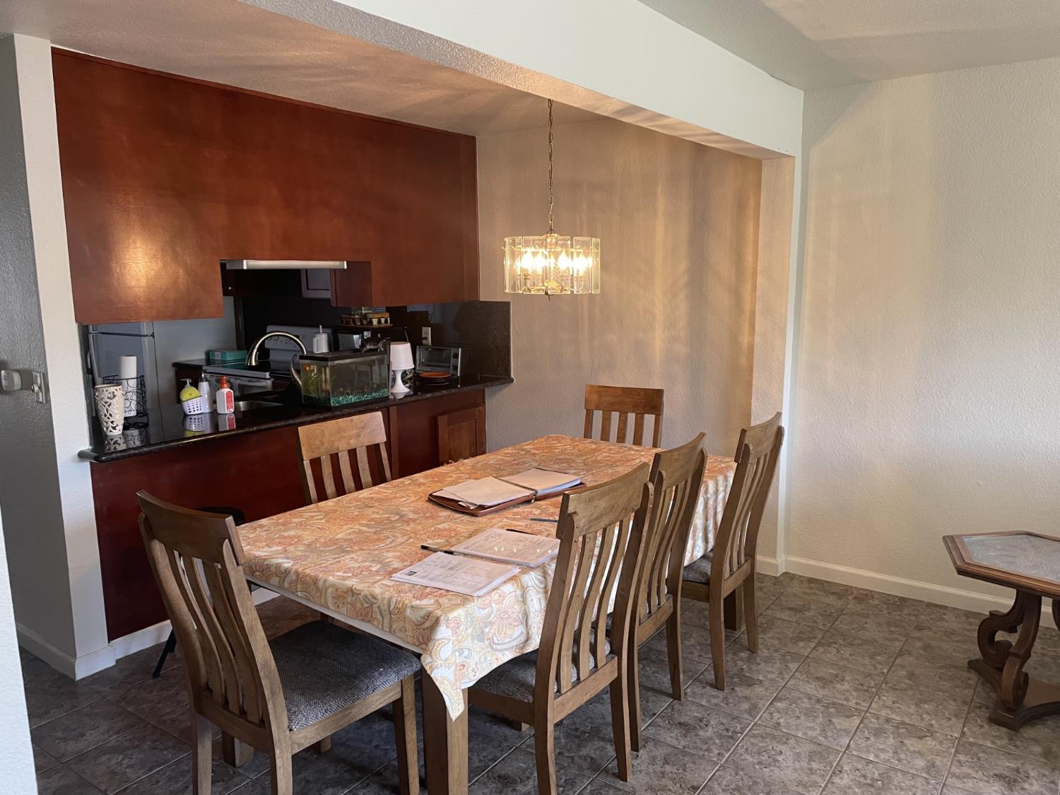 2264 Piccardo Circle