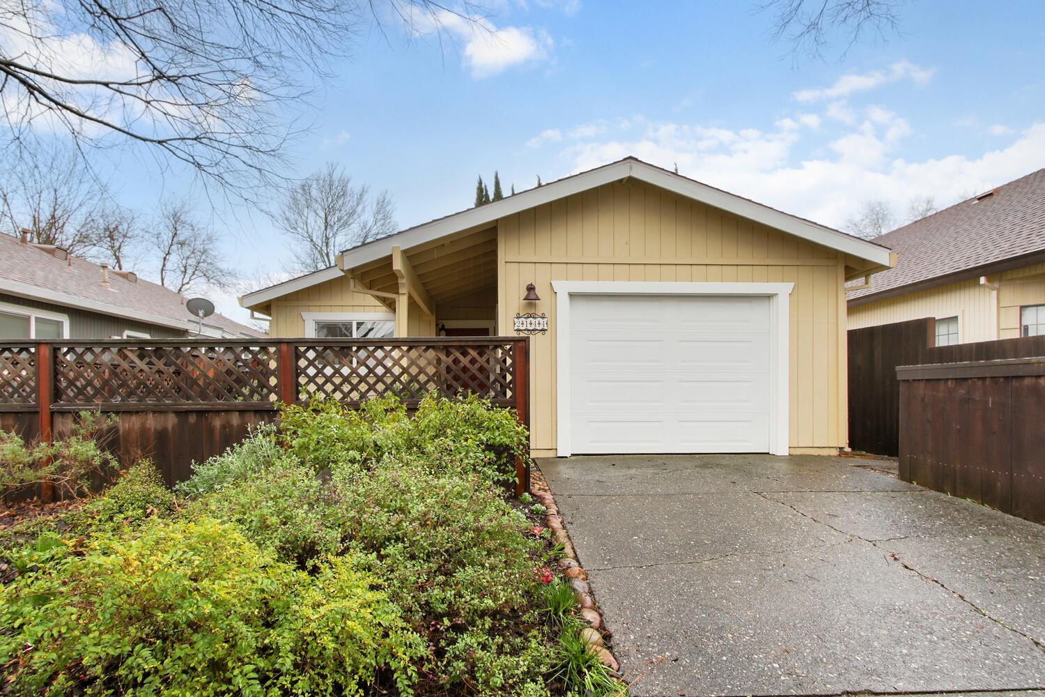 2144 Calaveras Avenue