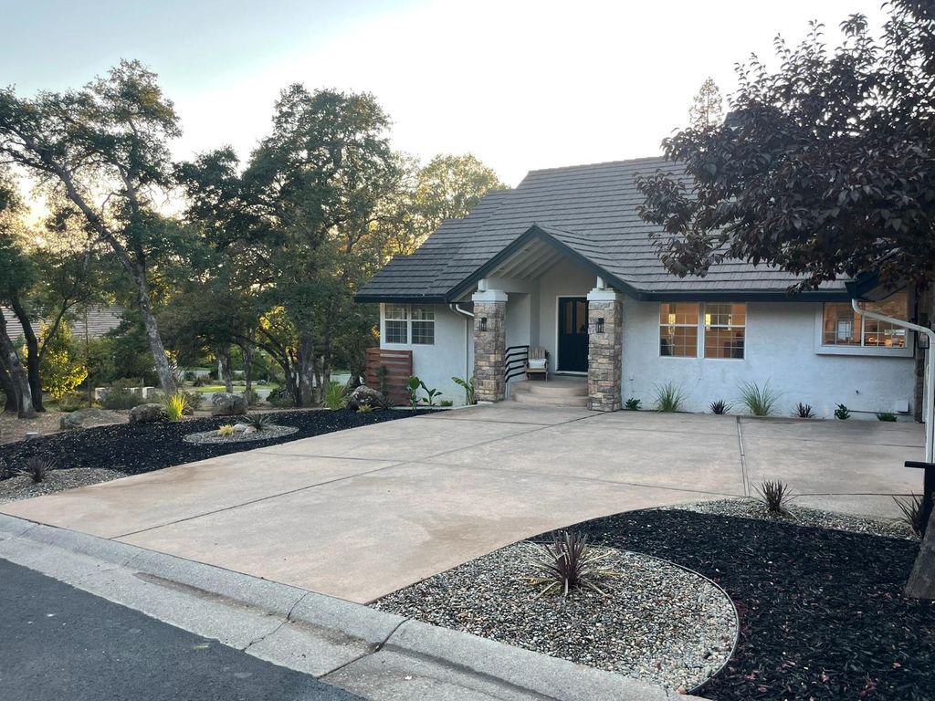 Photo of 6503 Via Sereno, Rancho Murieta, CA 95683 (MLS # 226024506)