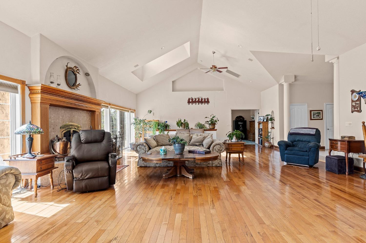 20219 Ponderosa Trail