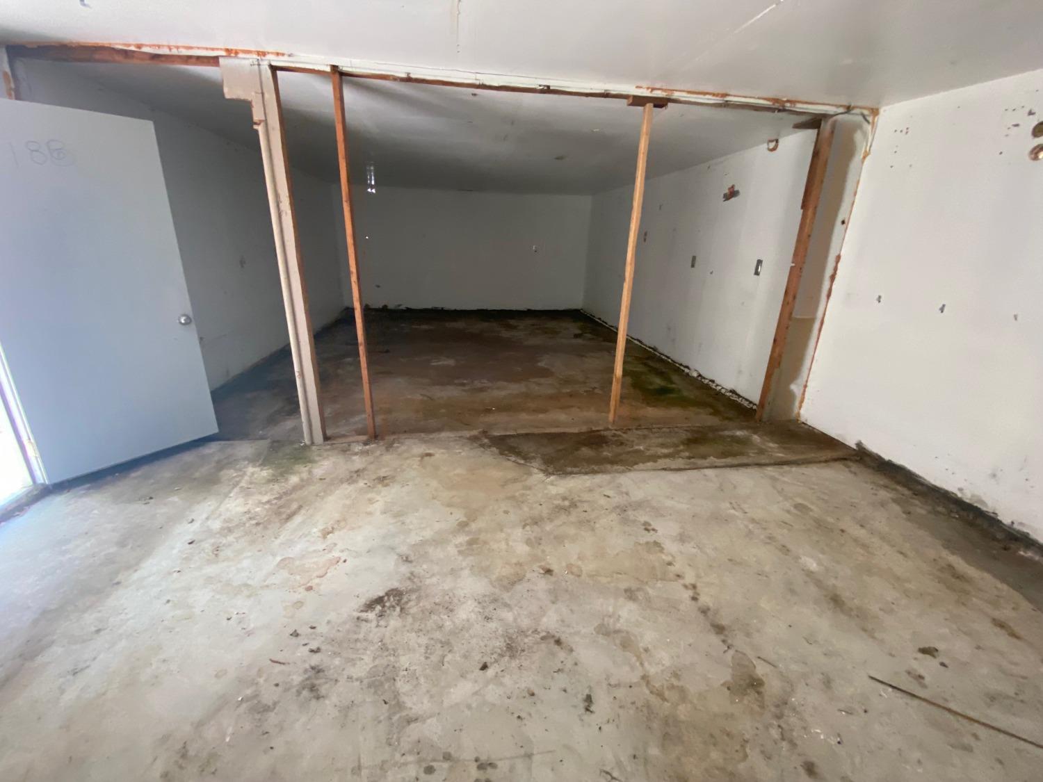 Dobbins, California 95935, United States, 2 Bedrooms Bedrooms, ,3 BathroomsBathrooms,Residential,Active,8825