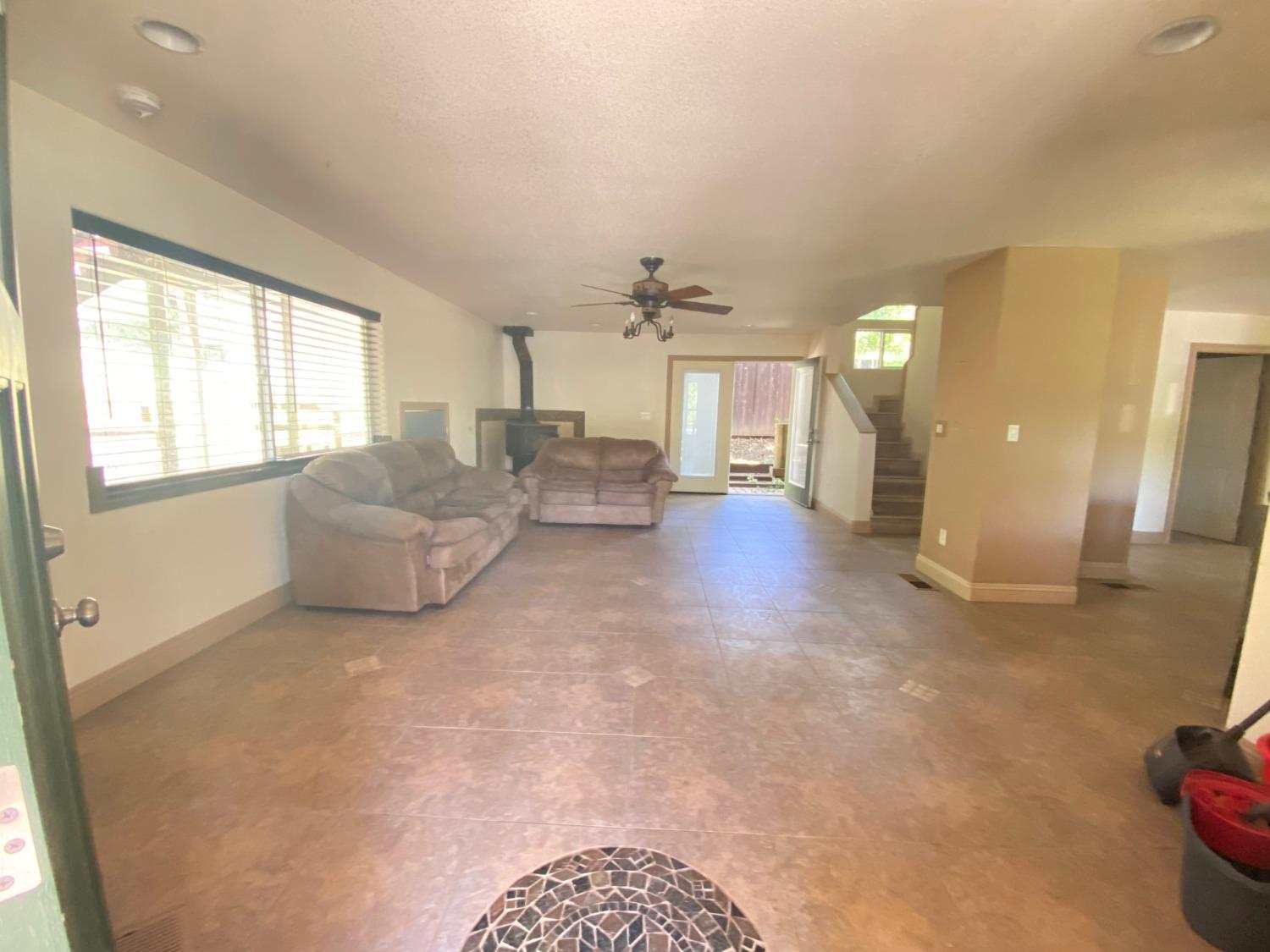 Dobbins, California 95935, United States, 2 Bedrooms Bedrooms, ,3 BathroomsBathrooms,Residential,Active,8825