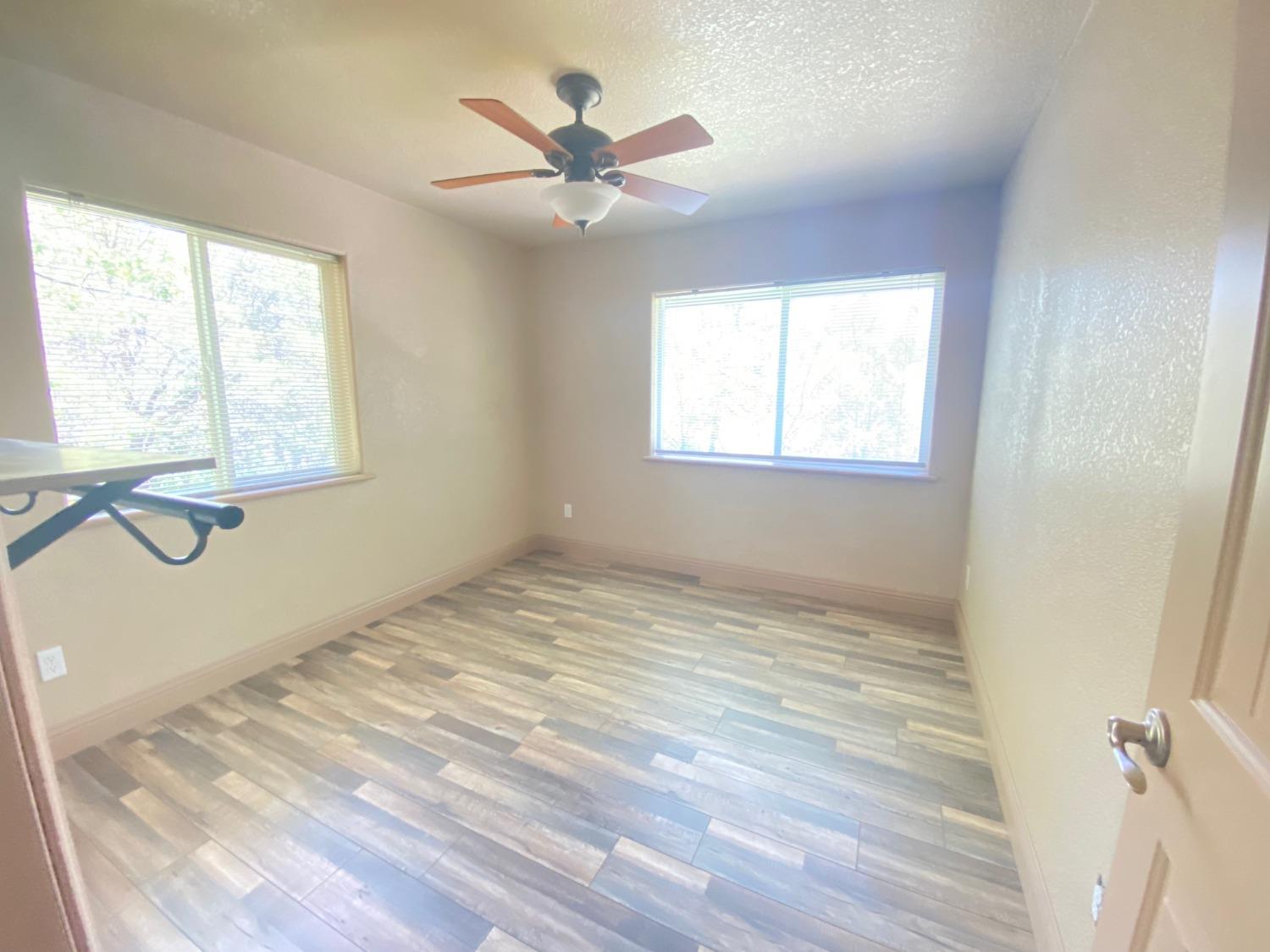 Dobbins, California 95935, United States, 2 Bedrooms Bedrooms, ,3 BathroomsBathrooms,Residential,Active,8825