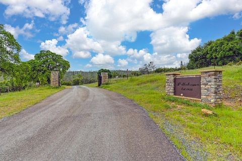 4822 Salmon Falls Road Pilot Hill CA 95664