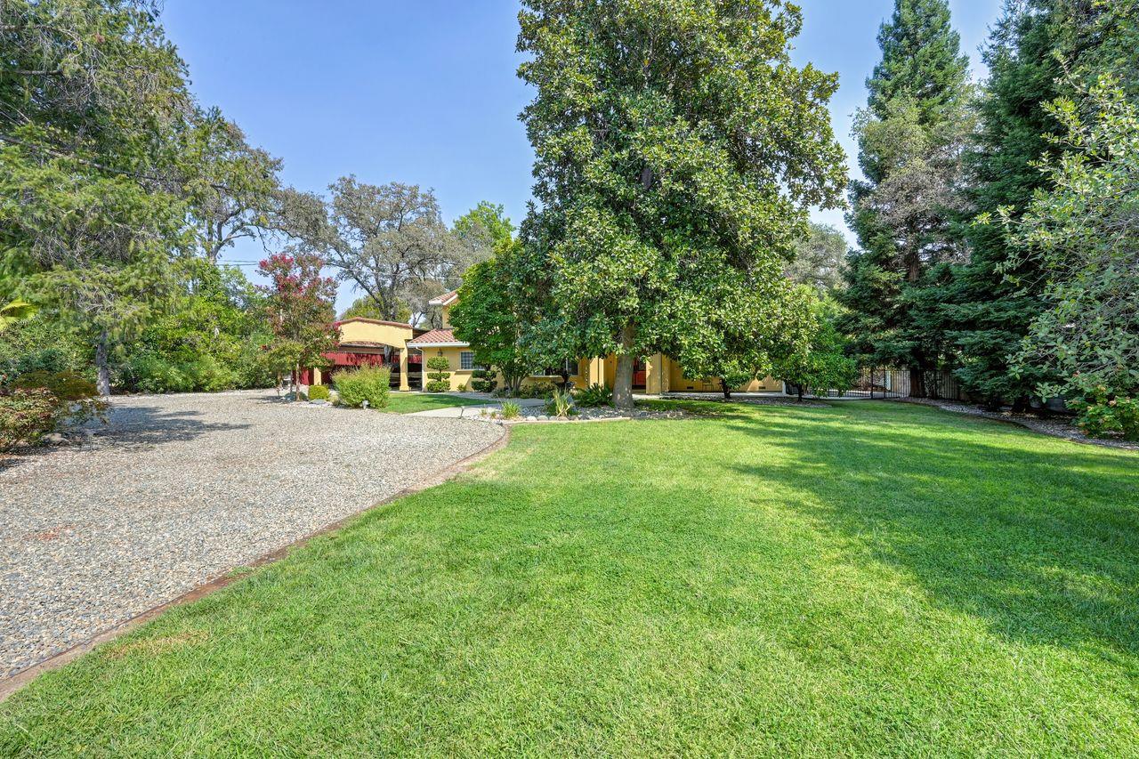 8307 Oak Knoll Drive