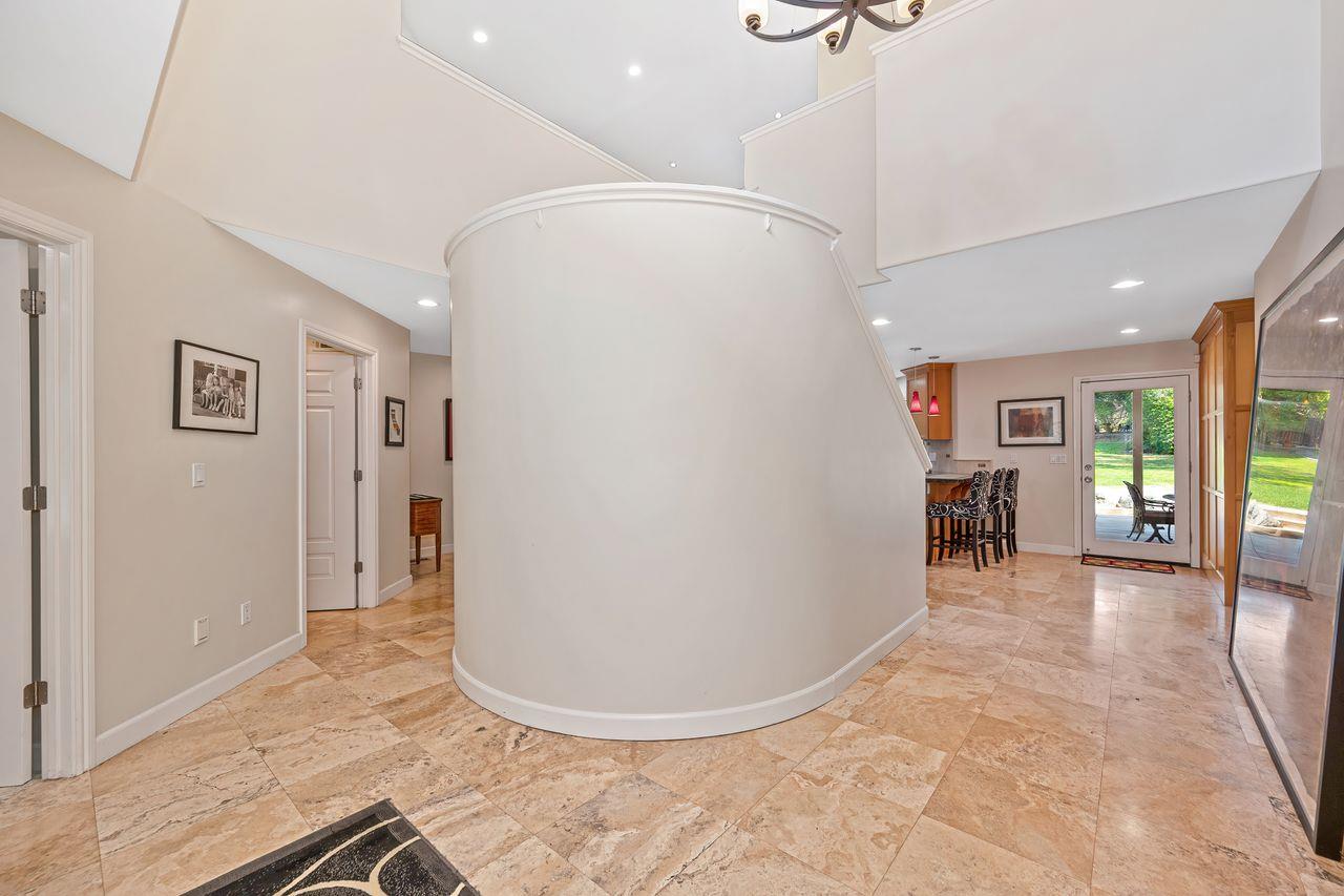 8307 Oak Knoll Drive