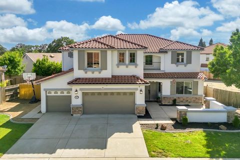 MLS: 225031121