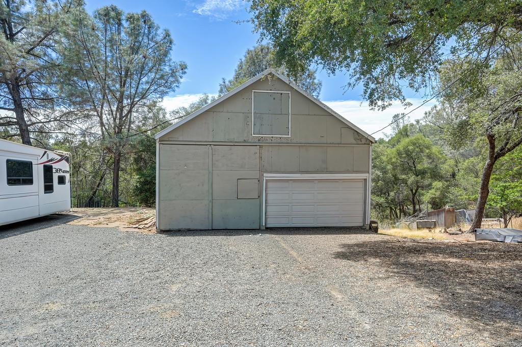 13922 Magnolia Road