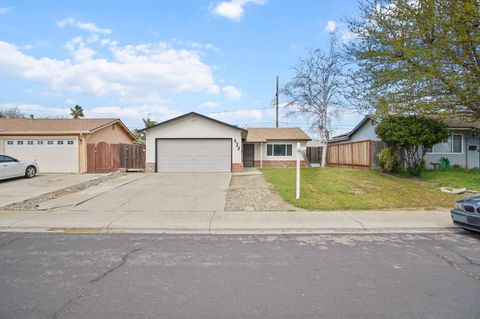 625 Blanche Court, Manteca, CA 95336 - MLS#: 225038345