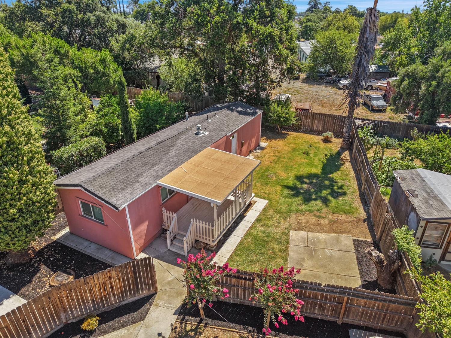 1667 Redding Avenue