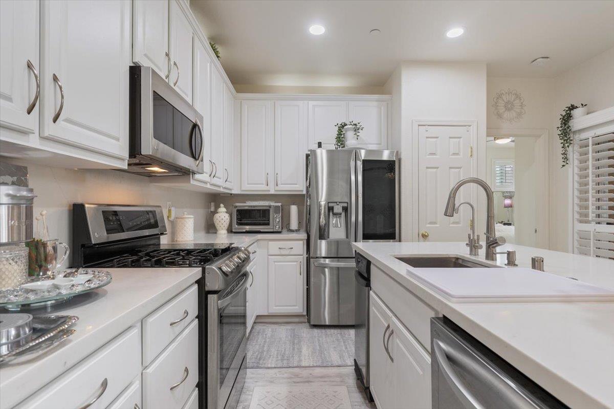 850 Sierra View Circle 1