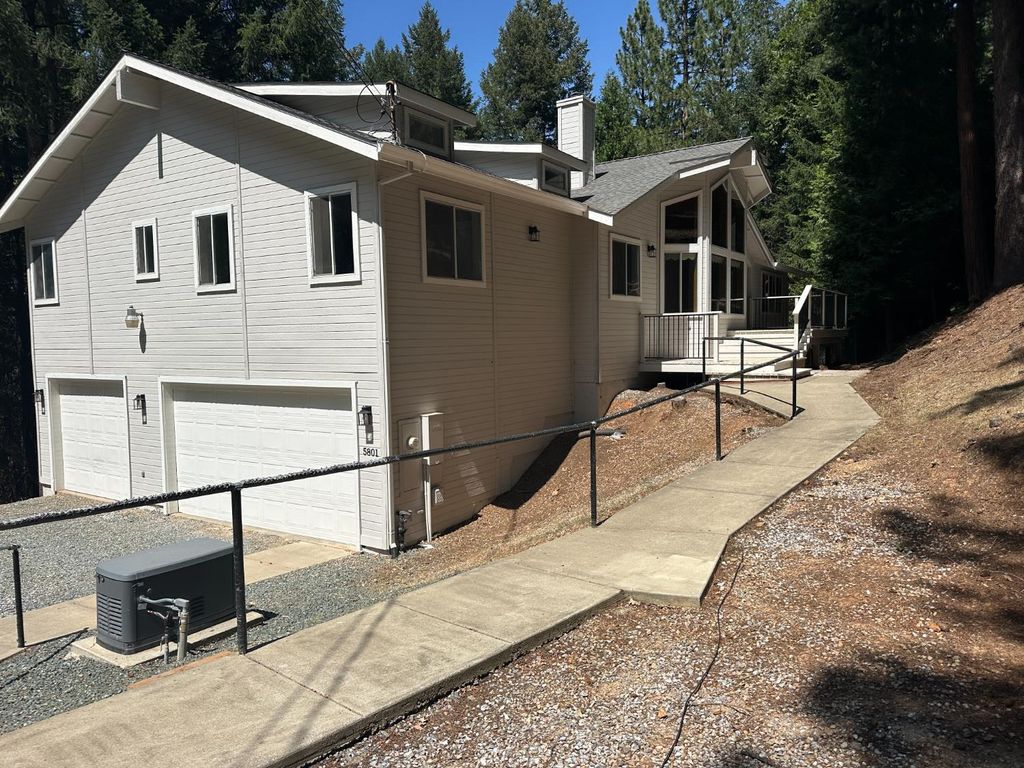 Photo of 5801 Lupin Lane, Pollock Pines, CA 95726 (MLS # 225132354)