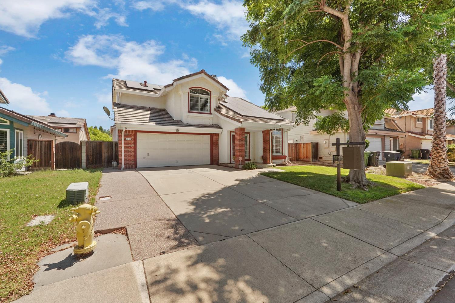 2610 Meadow Brook Lane