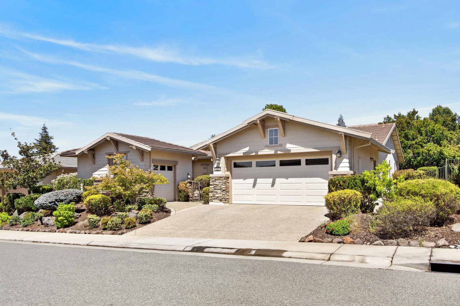 2262 Walden View Lane