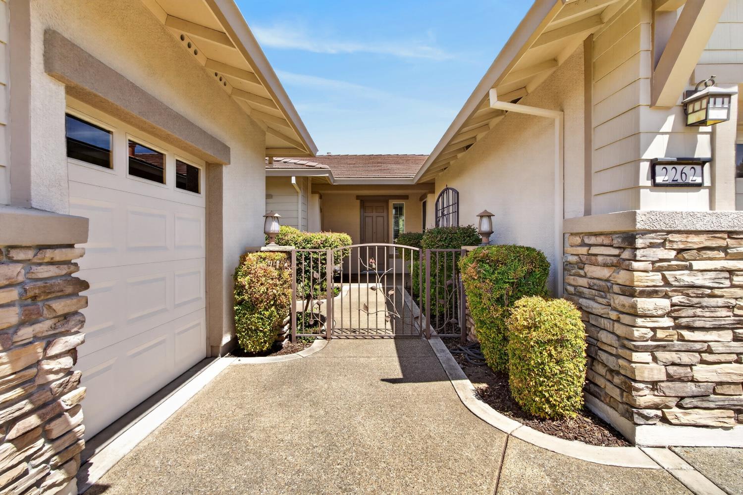 2262 Walden View Lane