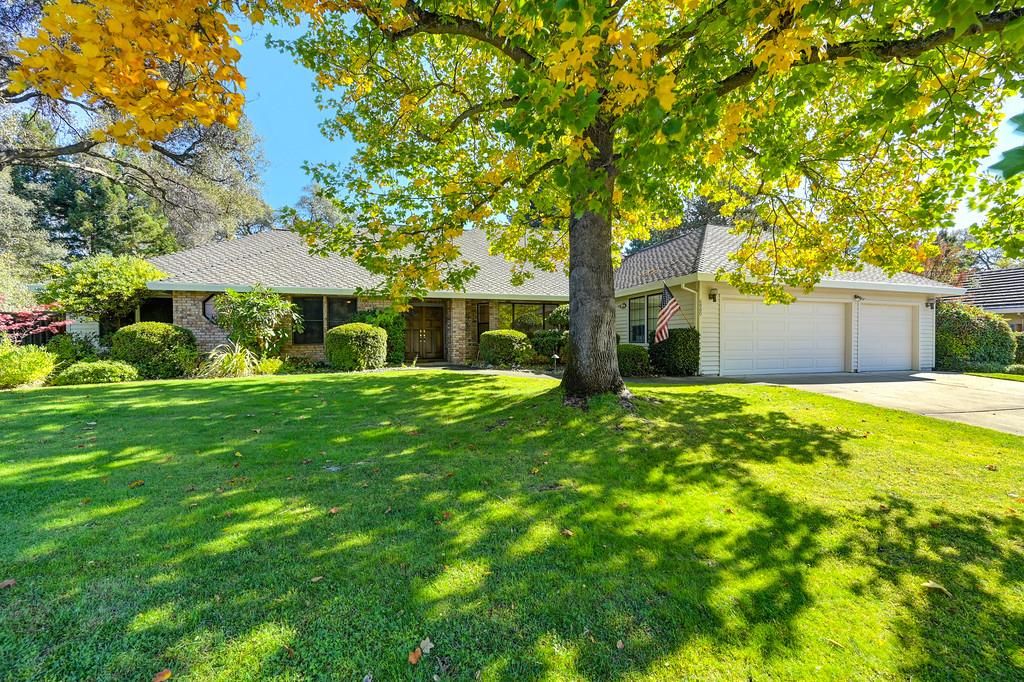 Photo of 6880 Boardwalk Drive, Granite Bay, CA 95746 (MLS # 225138507)