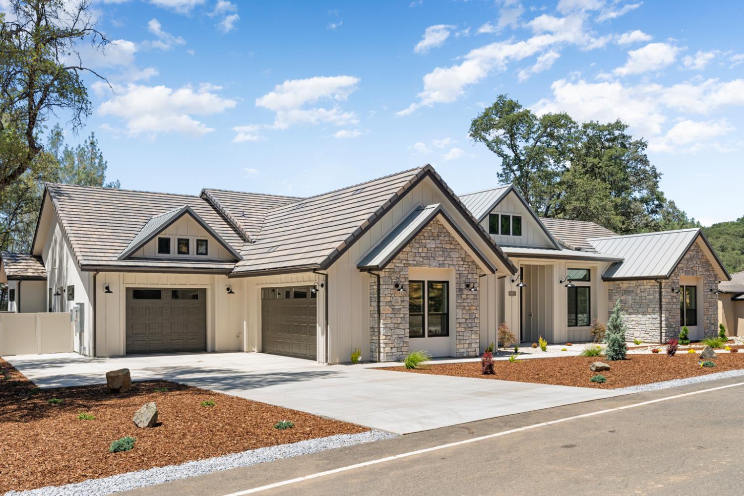 23330 Darkhorse Drive