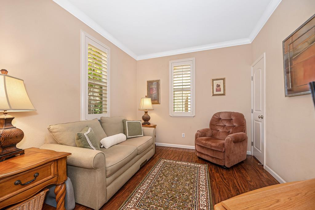 43 Villa Gardens Court