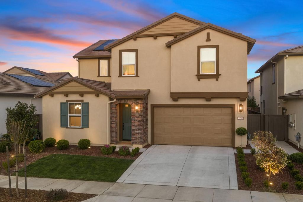 Photo of 5936 Rosalee Street, Sacramento, CA 95835 (MLS # 226035290)