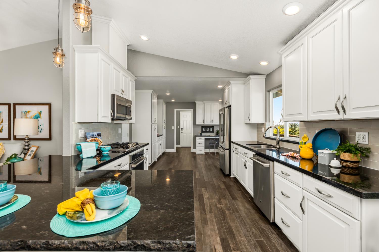 3027 Saddle View Court