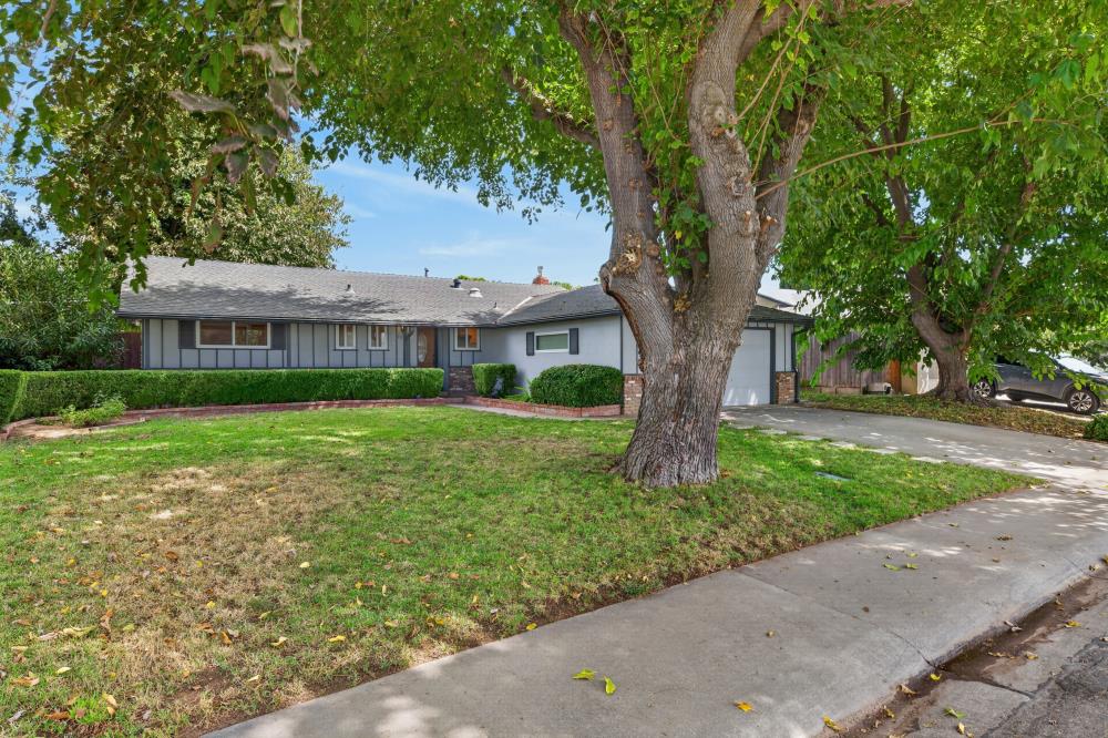 1727 Archer Drive
