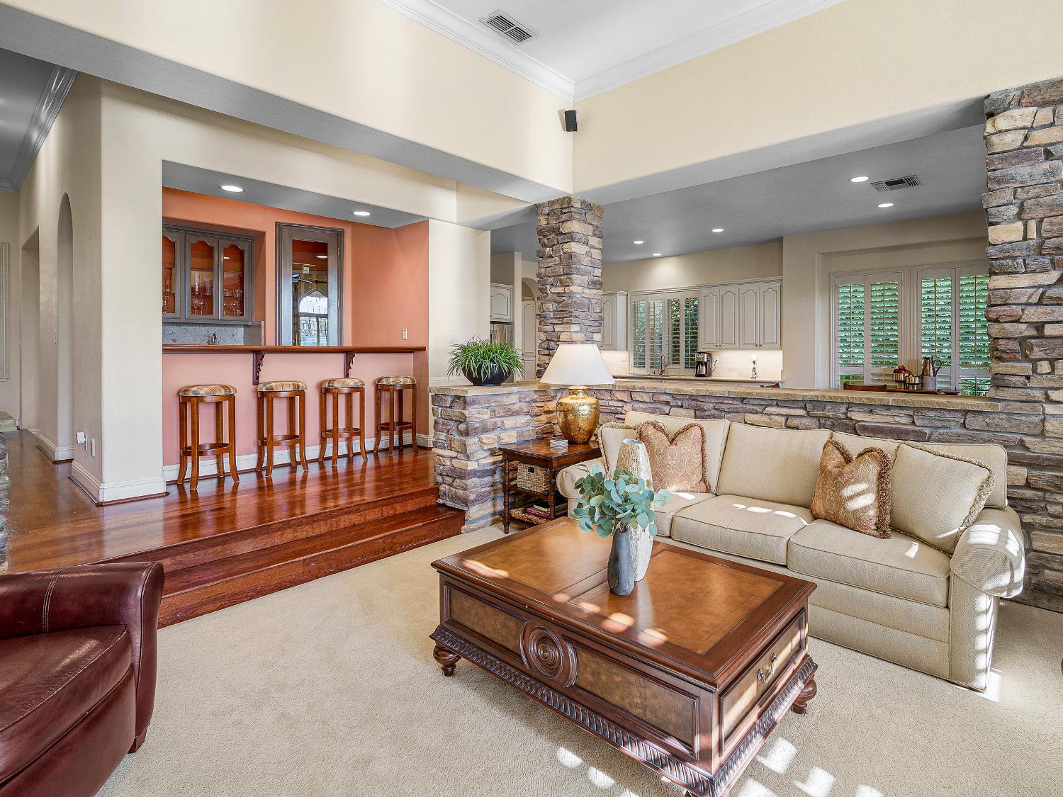 El Dorado Hills, California 95762, United States, 3 Bedrooms Bedrooms, ,3 BathroomsBathrooms,Residential,Active,242713