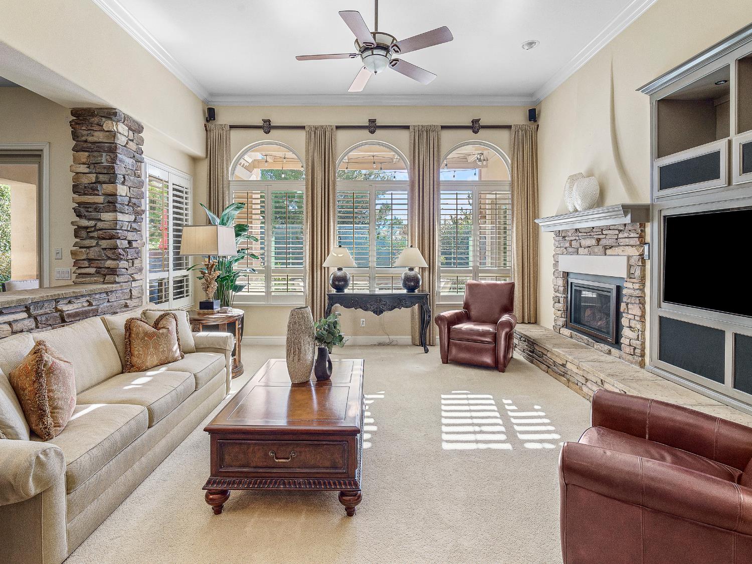 El Dorado Hills, California 95762, United States, 3 Bedrooms Bedrooms, ,3 BathroomsBathrooms,Residential,Active,242713