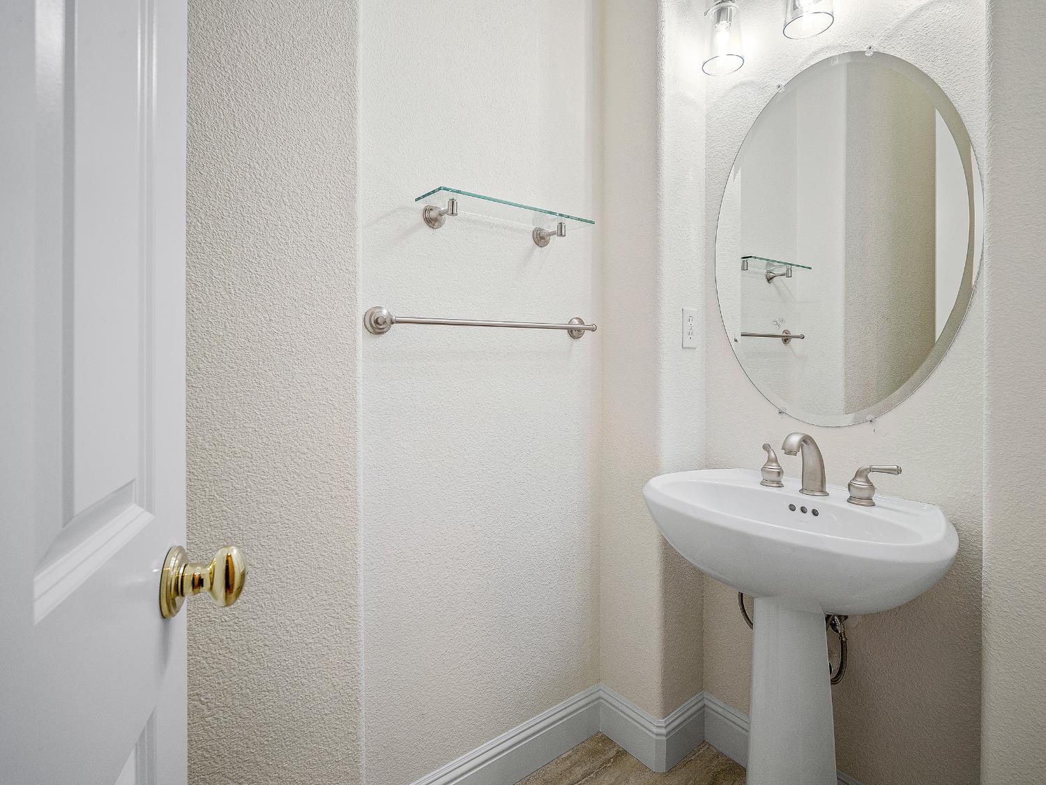 El Dorado Hills, California 95762, United States, 3 Bedrooms Bedrooms, ,3 BathroomsBathrooms,Residential,Active,242713