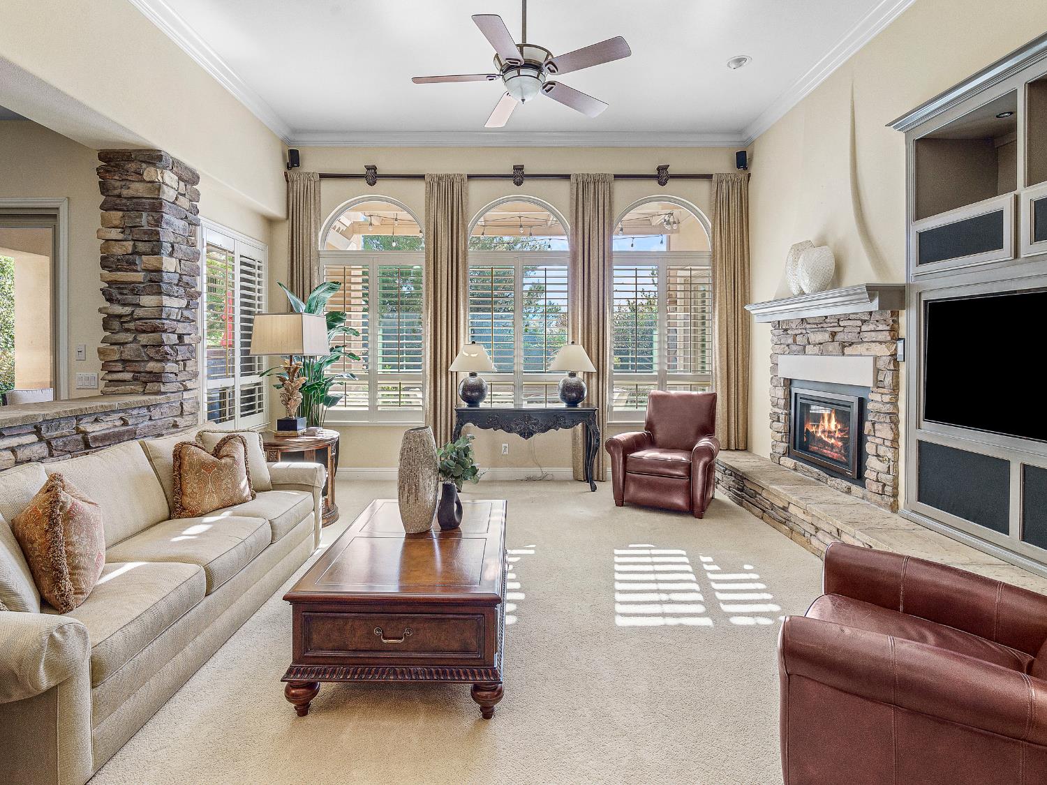 El Dorado Hills, California 95762, United States, 3 Bedrooms Bedrooms, ,3 BathroomsBathrooms,Residential,Active,242713