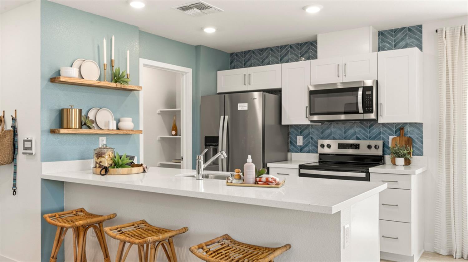 206 Skyline Ridge Loop