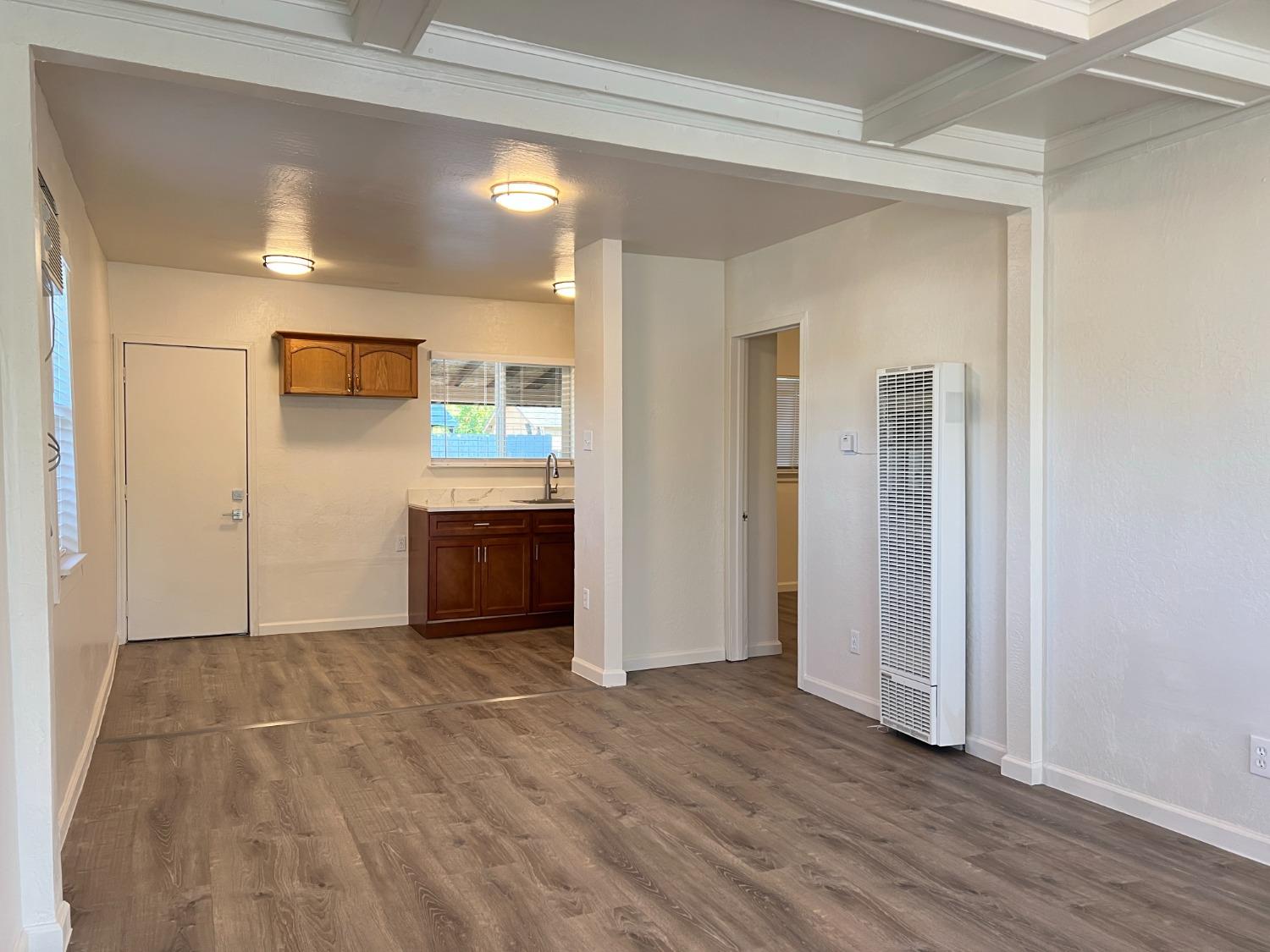 Stockton, California 95206, United States, 2 Bedrooms Bedrooms, ,1 BathroomBathrooms,Residential,Active,121391