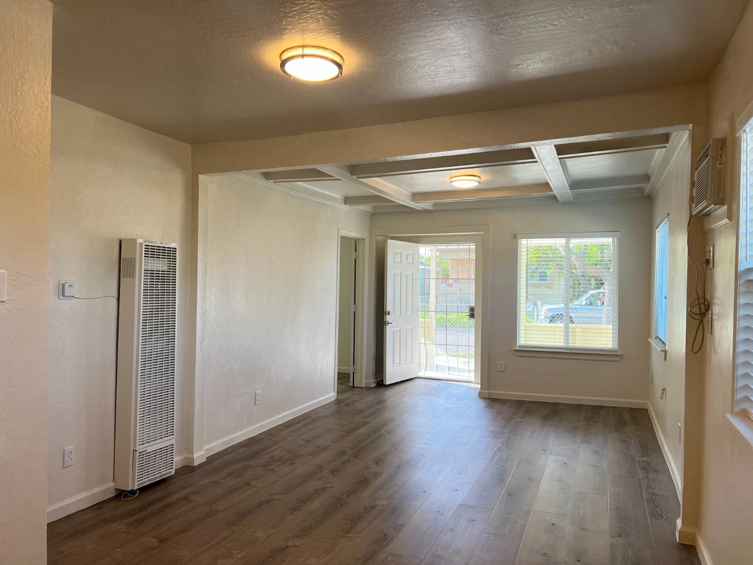 Stockton, California 95206, United States, 2 Bedrooms Bedrooms, ,1 BathroomBathrooms,Residential,Active,121391