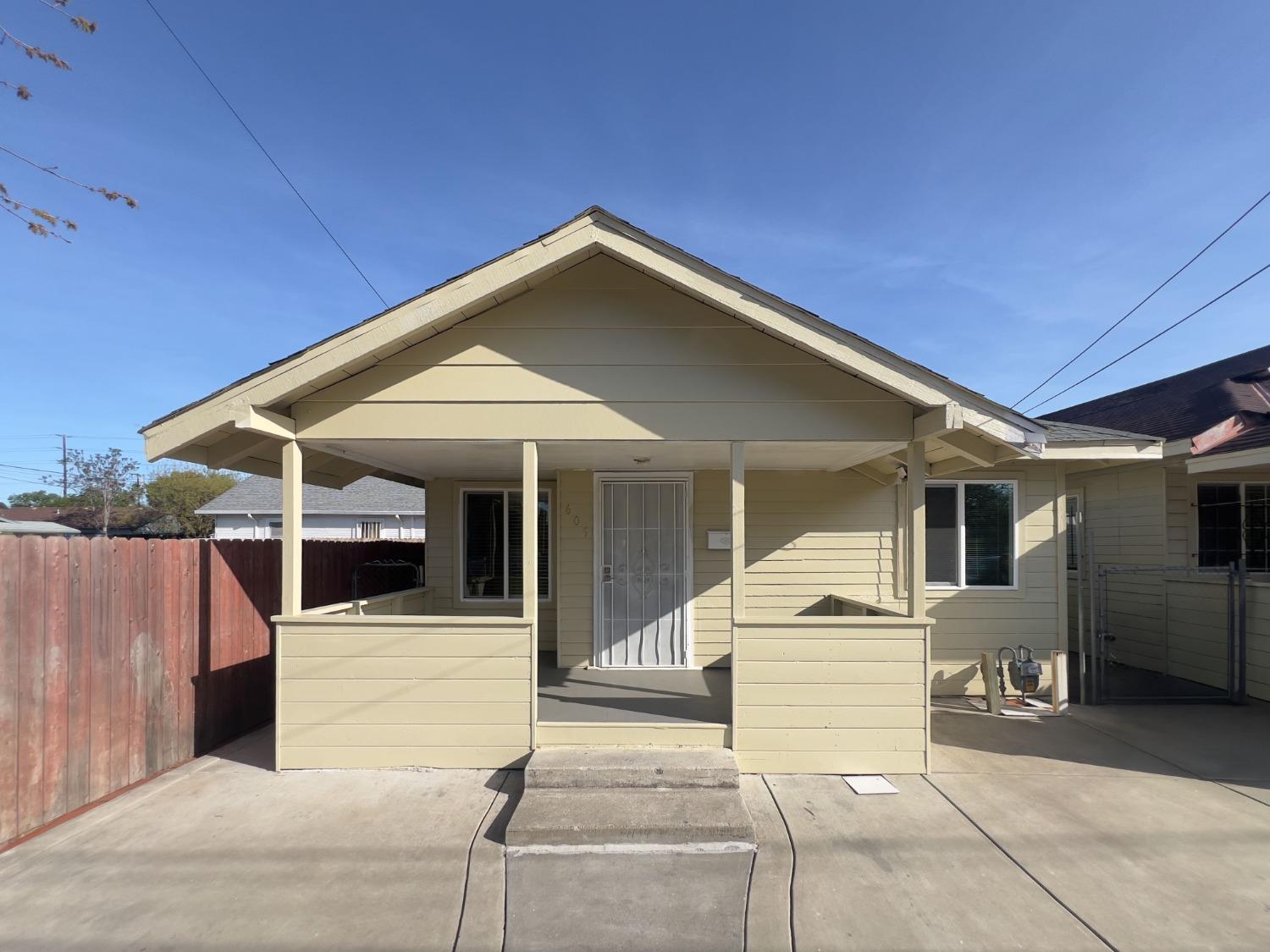 Stockton, California 95206, United States, 2 Bedrooms Bedrooms, ,1 BathroomBathrooms,Residential,Active,121391