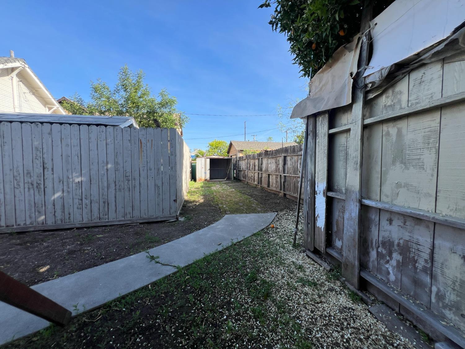 Stockton, California 95206, United States, 2 Bedrooms Bedrooms, ,1 BathroomBathrooms,Residential,Active,121391