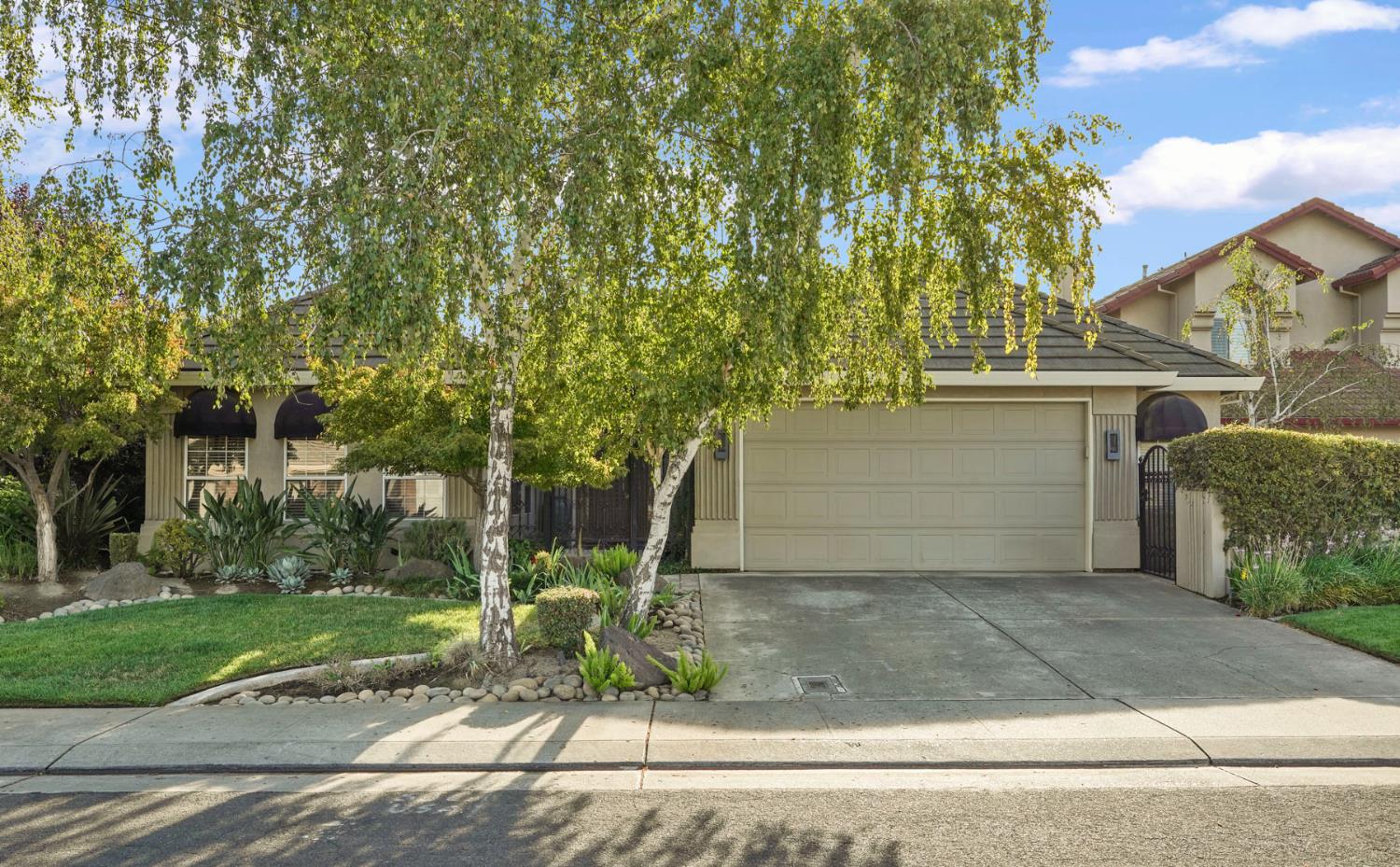 530 Vista Rio Court