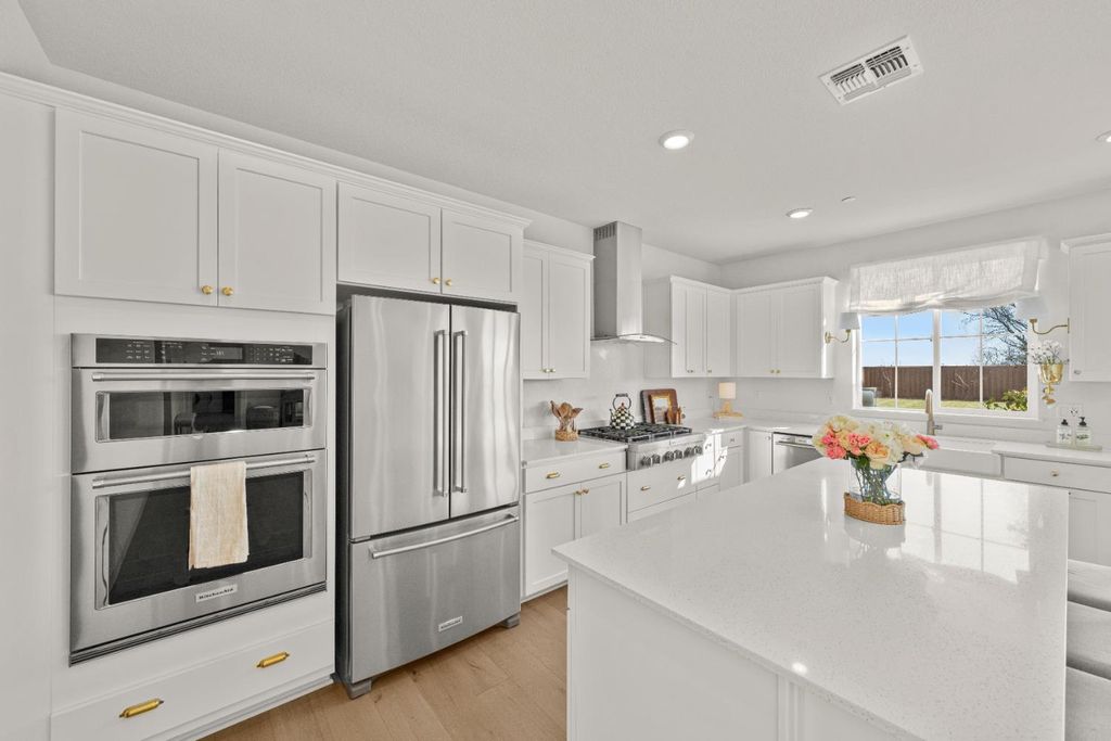 Photo of 1469 Minories Drive, Plumas Lake, CA 95961 (MLS # 226014796)