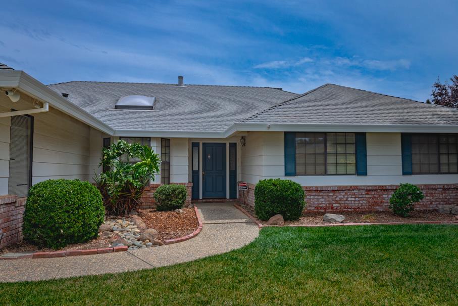 270 Woodside Court