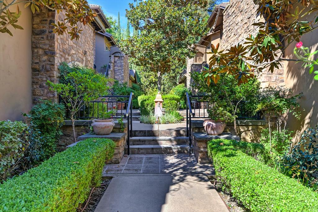2430 Pavilions Place Lane 302