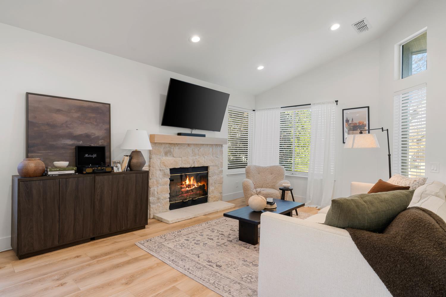 3724 Black Eagle Drive